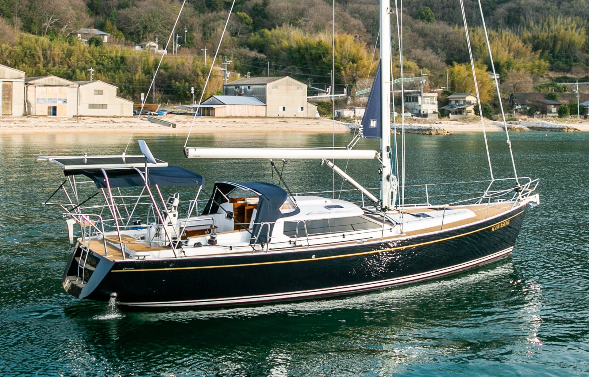 OKAZAKI40DeckSaloon進水いたしました。 - 岡崎造船株式会社 [小豆島  